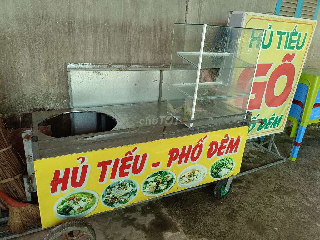 Xe hủ tiếu Kim loại, Nhựa Đỏ, Bạc đã qua sử dụng. Mua bán Đồ chuyên dụng, Giống nuôi trồng tại Thành phố Sóc Trăng Sóc Trăng được đăng bởi Phạm Thế Bình  hình 1