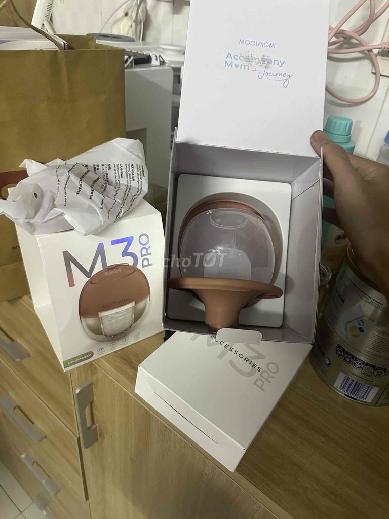 Máy hút sữa Mooimom M3 Pro Nữ. Mua bán Mẹ và bé tại Huyện Củ Chi Tp Hồ Chí Minh được đăng bởi nhan vo hình 1