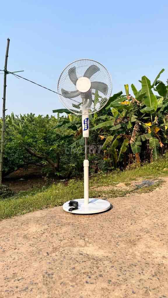 Quạt cây tích điện Solar Fan