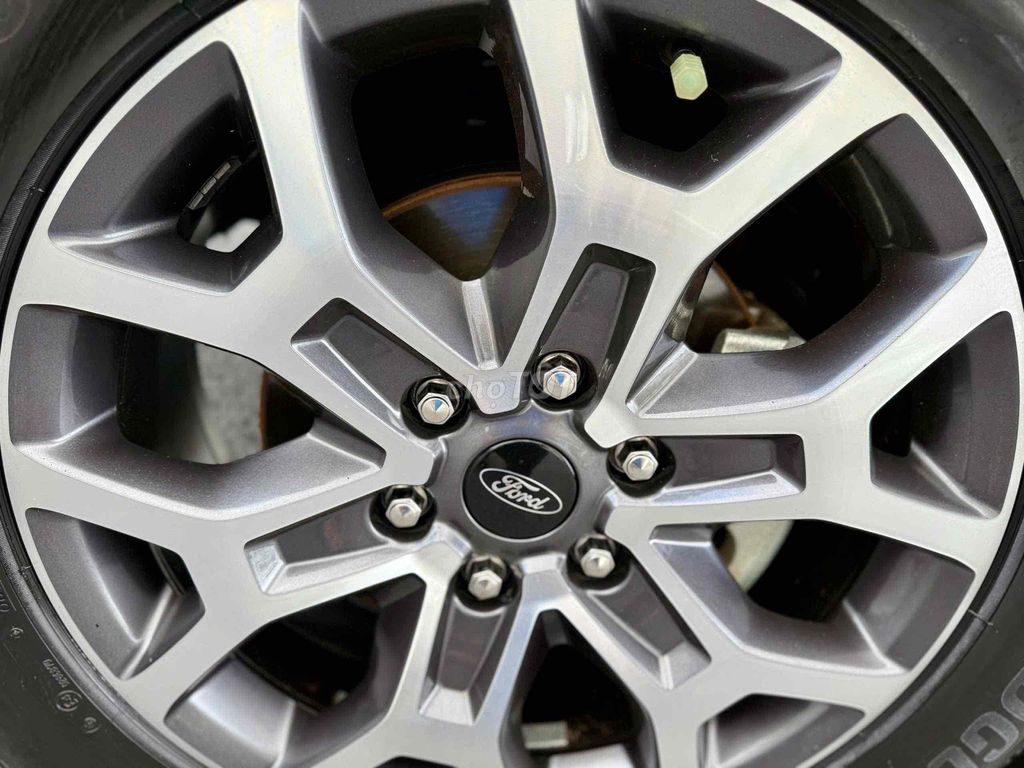 Ford Everest 2022 Titanium Plus 2.0L 4x4 AT. Mua bán Ô tô tại Quận Cầu Giấy Hà Nội được đăng bởi Quang Huy hình 19