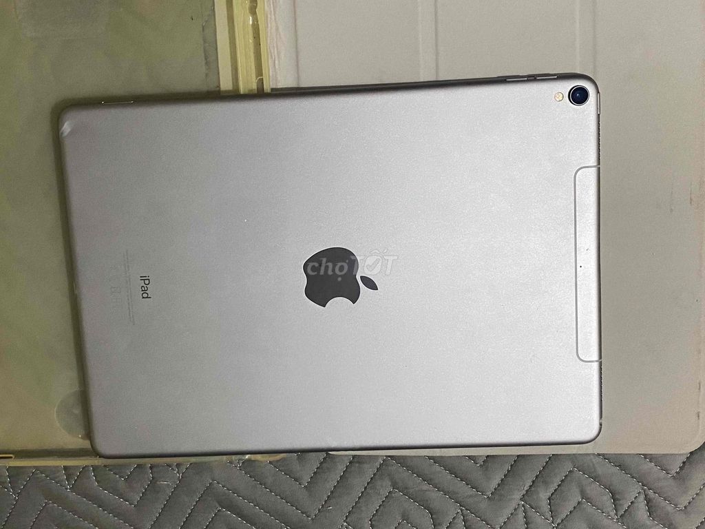 Apple iPad Pro 10.5 256GB Bạc. Mua bán Máy tính bảng tại Quận Hà Đông Hà Nội được đăng bởi Đạt nguyễn hình 1