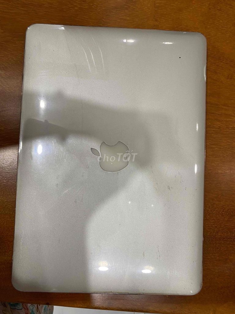 Apple MacBook 2017 Bạc. Mua bán Laptop tại Quận 10 Tp Hồ Chí Minh được đăng bởi Anh Phan hình 1