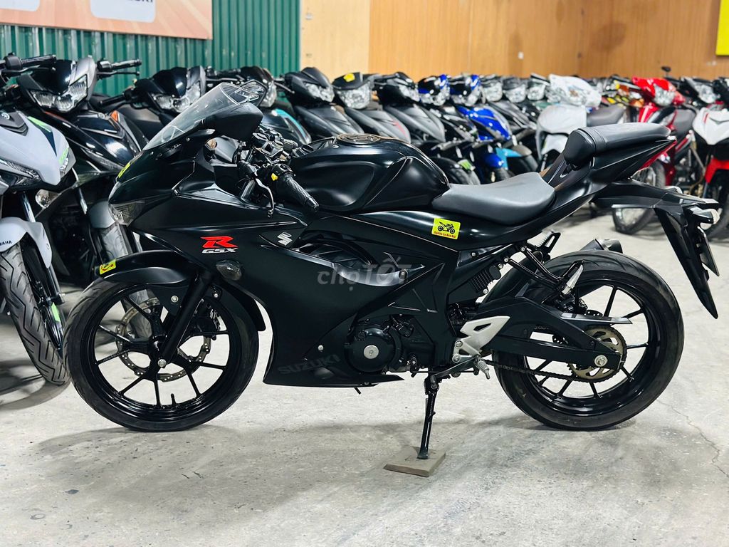 XE MÁYTHANH TÙNG_GSX 150R ĐEN NHÁM CHUẨN 5000KM. Mua bán Xe máy tại Quận Nam Từ Liêm Hà Nội được đăng bởi THANH TÙNG hình 3