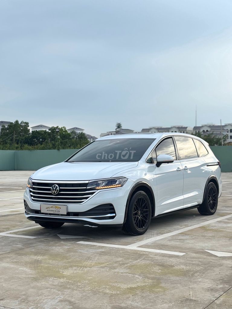Volkswagen Viloran 2023 Premium - 10000 km. Mua bán Ô tô tại Thành phố Thủ Đức Tp Hồ Chí Minh được đăng bởi Auto Đông Sài Gòn Official hình 2