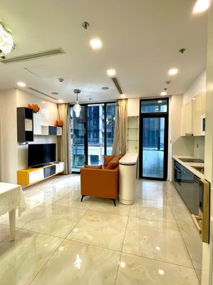 Vinhome Golden River Q.1 - 2PN 2WC - 80m2 - Giá siêu tốt chỉ 2x triệu