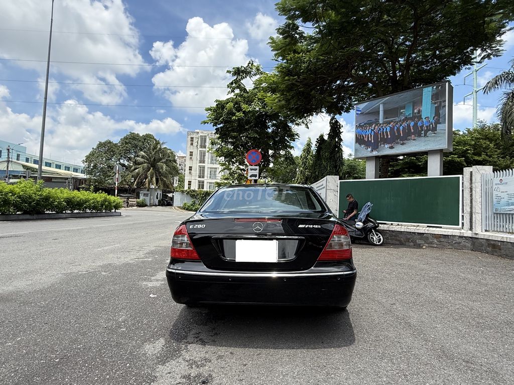 Mer E280 đời 2006 xe đẹp chính chủ bán. Mua bán Ô tô tại Quận Tân Bình Tp Hồ Chí Minh được đăng bởi Minh Đức hình 8