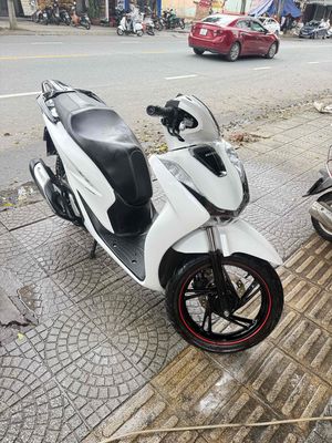 CẦN BÁN SH 150 ABS biển 43  chuẩn 5.000km. Mua bán Xe máy tại Quận Hải Châu Đà Nẵng được đăng bởi CHUYÊN BÁN XE LƯỚT