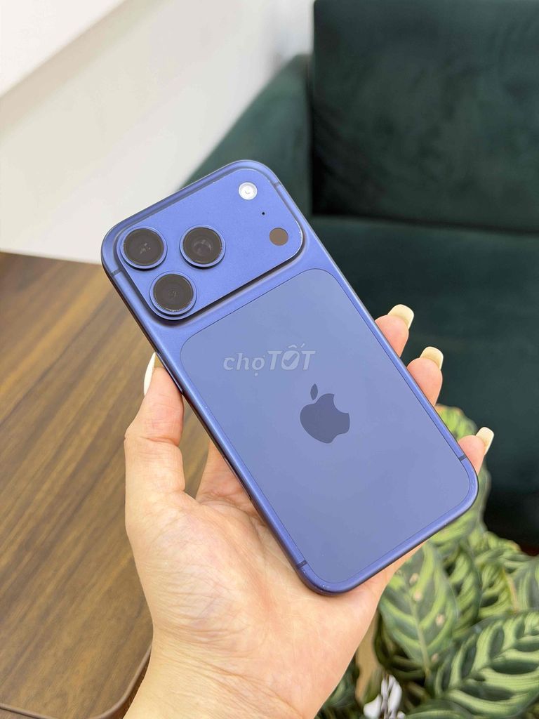 🍎𝐓𝐡𝐚𝐧𝐡 𝐥𝐲́🍎𝟏𝟕𝐏𝐫𝐨 𝐁𝐥𝐮𝐞 𝟐𝟓𝟔𝐆  𝐯𝐢𝐞̂̀𝐧 𝐏𝐡𝐚̂̉𝐲 𝐏𝟏𝟎𝟎 𝐆𝐢𝐚́ 𝐭𝐨̂́𝐭👇. Mua bán Điện thoại tại Quận Hải An Hải Phòng được đăng bởi Phạm Huyền Hoàng Dũng Mobile  hình 1