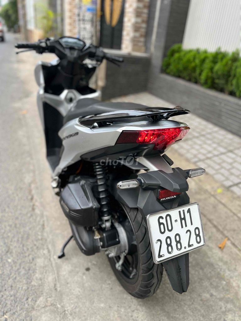 Vario150 bạc posche. Mua bán Xe máy tại Thành phố Biên Hòa Đồng Nai được đăng bởi Khiêm Đỗ hình 7