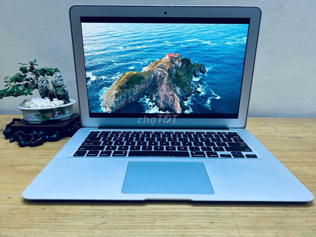 Macbook Air 2017 i5 8GB/128GB. Mua bán Laptop tại Thành phố Thủ Dầu Một Bình Dương được đăng bởi Huỳnh Thắng  hình 1