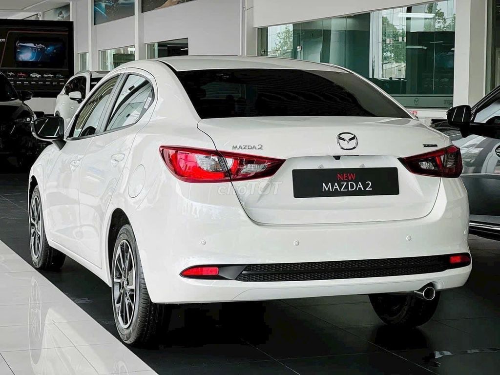 MAZDA 2 AT CHỈ 400TR NHẬN NGAY XE. Mua bán Ô tô tại Quận 7 Tp Hồ Chí Minh được đăng bởi Tú Mada Kia Phú Mỹ Hưng hình 3