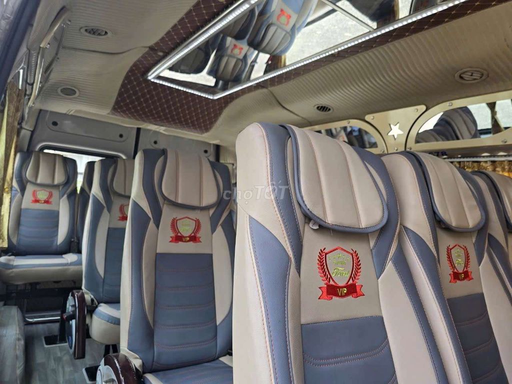 Cần bán xe fordtransit 2018 đưa rước nhân viên. Mua bán Ô tô tại Thị xã Duyên Hải Trà Vinh được đăng bởi Việt QR hình 7