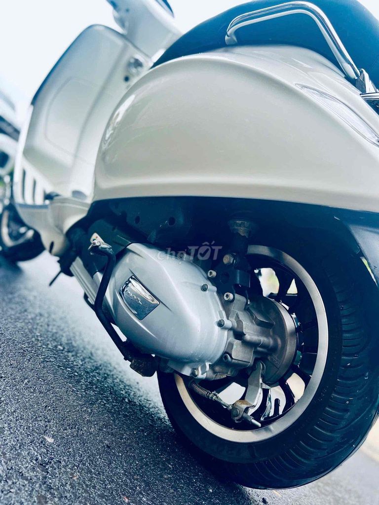 cần bán vespa. Mua bán Xe máy tại Quận Bình Thạnh Tp Hồ Chí Minh được đăng bởi Đăng Khoa hình 3