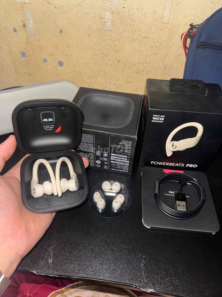 Tai nghe Beats Powerbeats Pro (Trắng 99% Fullbox). Mua bán Tivi, Âm thanh tại Thành phố Hải Dương Hải Dương được đăng bởi Tommy Nguyễn hình 1