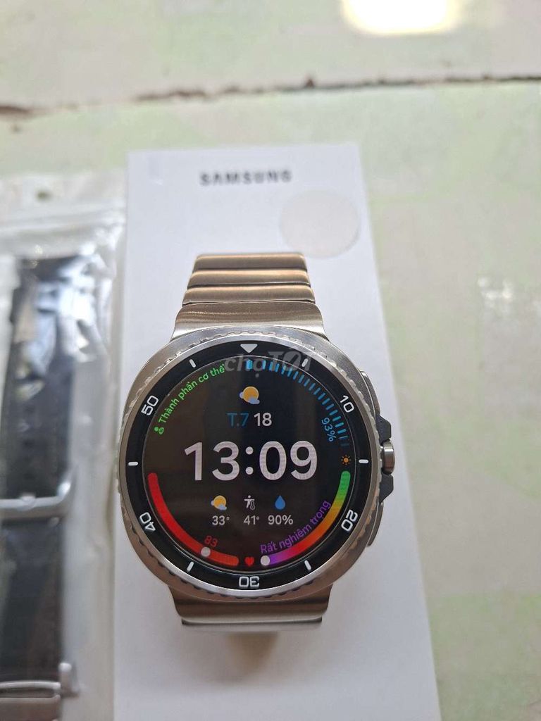 Samsung Galaxy Watch8 Classic Bạc Titanium. Mua bán Thiết bị đeo thông minh tại Quận 1 Tp Hồ Chí Minh được đăng bởi Mạnh Cường hình 1