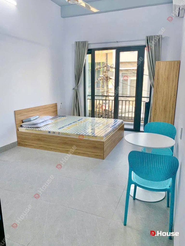Balcony room with private washer on Dũng Sĩ Thanh Khê — photo 1