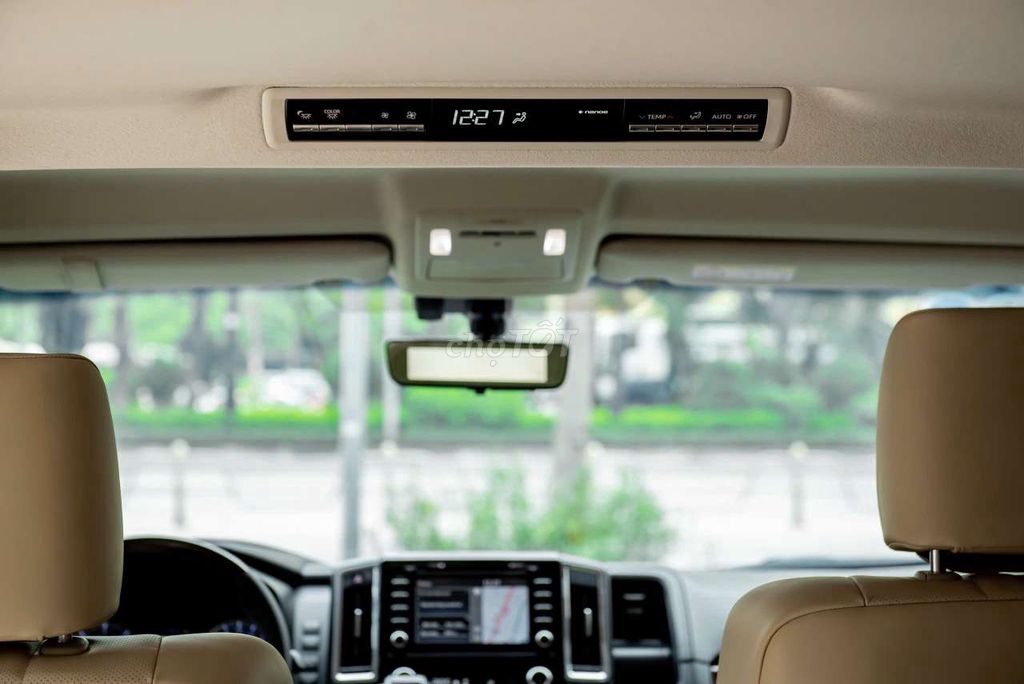 Toyota Granvia 2020 photo 5