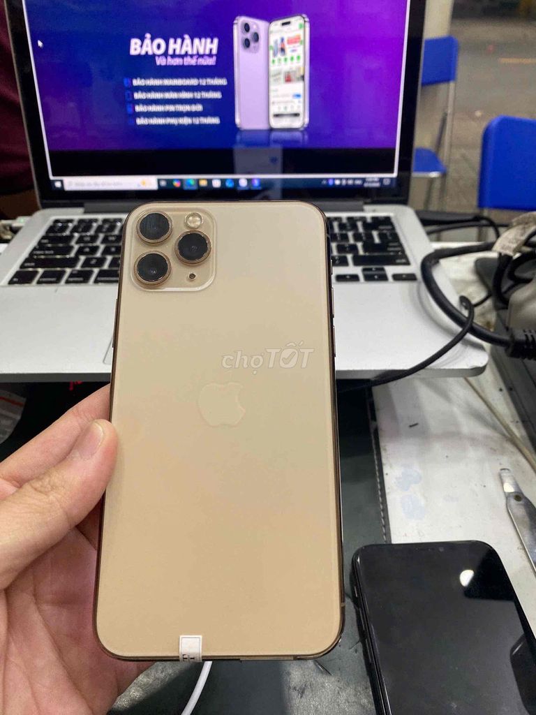 Apple iPhone 11 Pro 256GB Vàng 100%. Mua bán Điện thoại tại Quận 3 Tp Hồ Chí Minh được đăng bởi Tuấn Nguyễn hình 1