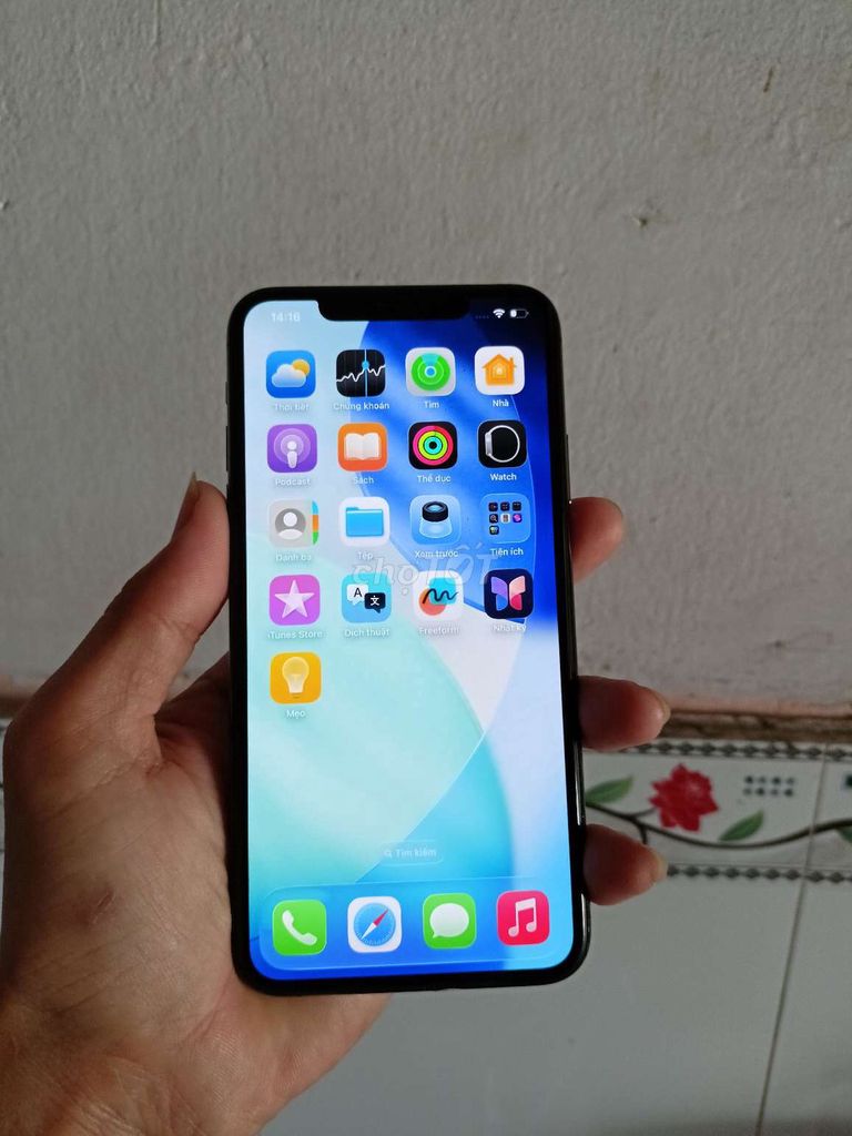 iPhone 11 Pro Max 64GB quốc tế zin đẹp. Mua bán Điện thoại tại Quận Bình Thuỷ Cần Thơ được đăng bởi CH Thuan Mobile hình 1