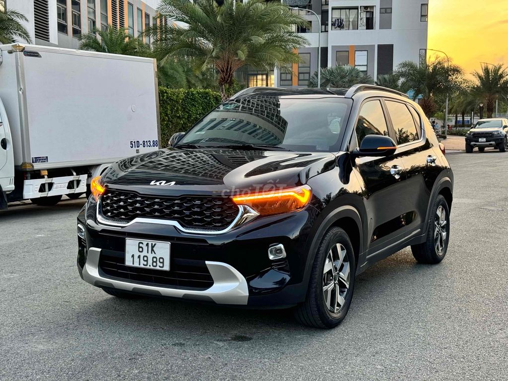 Kia Sonet 1.5 Premium 2022 lướt 8k km zin siêu mới