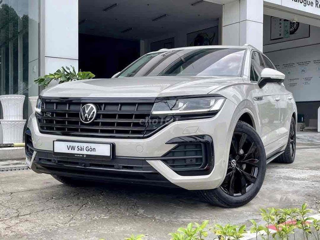 Touareg Chỉ 210Tr Nhận Xe. Cam kết giá Tốt Nhât. Mua bán Ô tô tại Quận 1 Tp Hồ Chí Minh được đăng bởi Nguyễn Trí Thanh Tâm hình 3