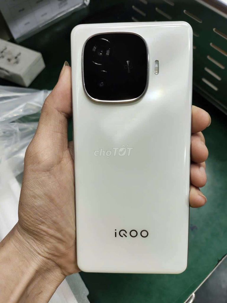 Vivo Z9 Turbo Endurance 256GB Trắng. Mua bán Điện thoại tại Huyện Quốc Oai Hà Nội được đăng bởi Khôl đo hình 1