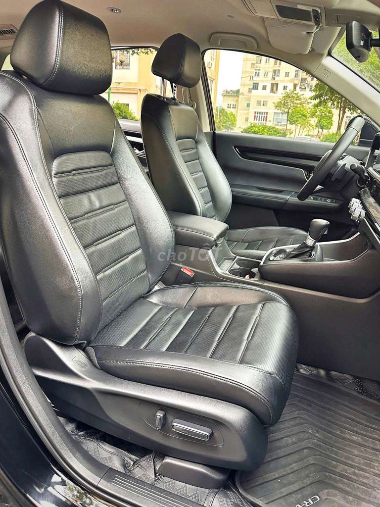 2025 L - 9000 km. Mua bán Ô tô tại Quận Cầu Giấy Hà Nội được đăng bởi oto lướt hà nội  hình 14