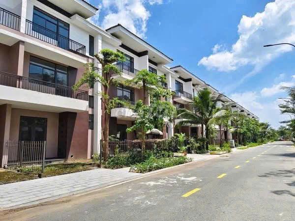 Biệt Thự Mini 90m2 _ 1 trệt 2 lầu _ Phúc An Villa _ Liền Kề HCM, Vin. Mua bán nhà ở tại Huyện Đức Hòa Long An được đăng bởi Nhựt Tiên Nguyễn hình 2