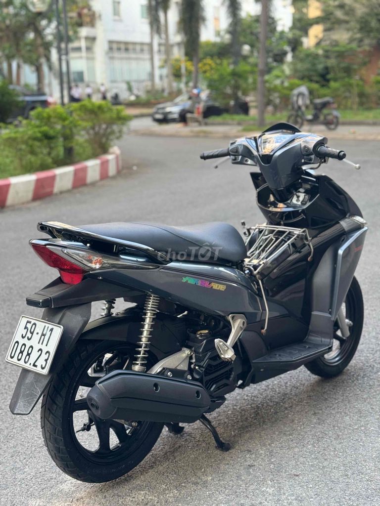 💥Honda AB 2012 Fi BSTP chính chủ nguyên zin. Mua bán Xe máy tại Quận 12 Tp Hồ Chí Minh được đăng bởi XE MÁY HẢI THANH hình 8