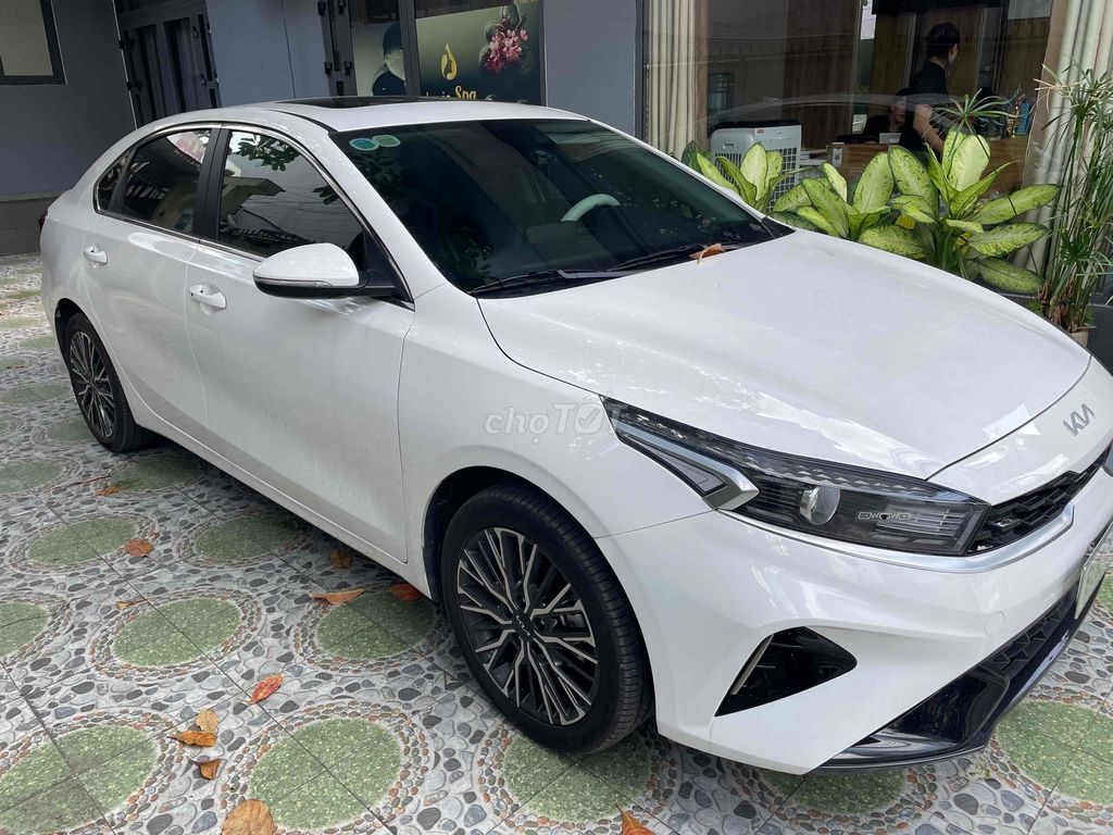 Kia K3 2024 Luxury 1.6 AT - 5000 km. Mua bán Ô tô tại Thành phố Biên Hòa Đồng Nai được đăng bởi Nguyễn Lin Hai hình 2