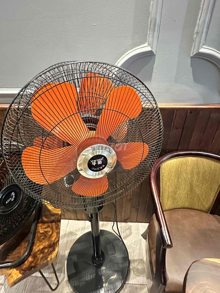 Quạt điện Xoay 360 độ. Mua bán Quạt tại Quận Hải Châu Đà Nẵng được đăng bởi Phạm anh khoa hình 1
