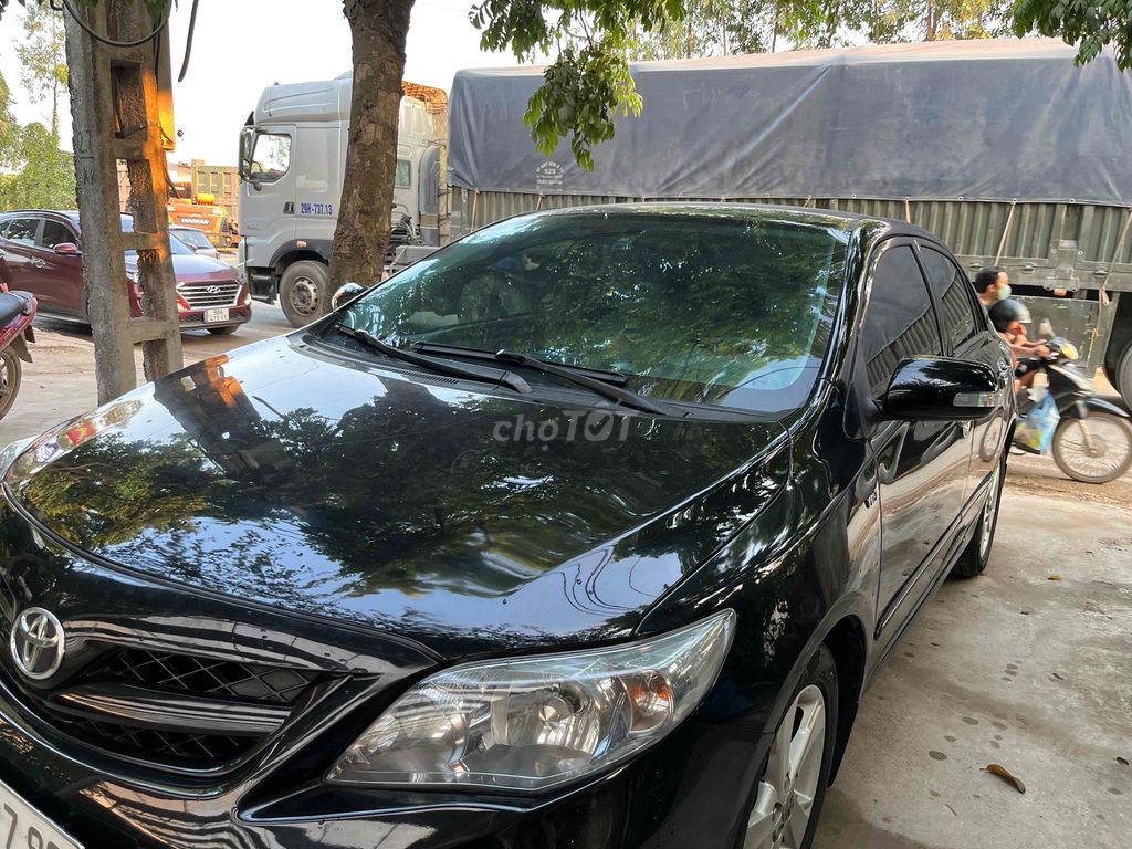 Тойота Альтис 2.0V 2012 Автоматическая черная