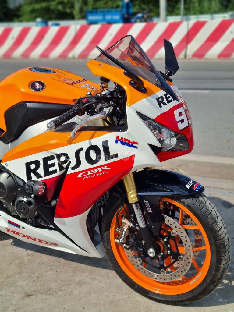 Honda CBR1000RR Repsol 2015 xe đẹp máy Zin êm .. Mua bán Xe máy tại Huyện Bình Chánh Tp Hồ Chí Minh được đăng bởi Minh  hình 2
