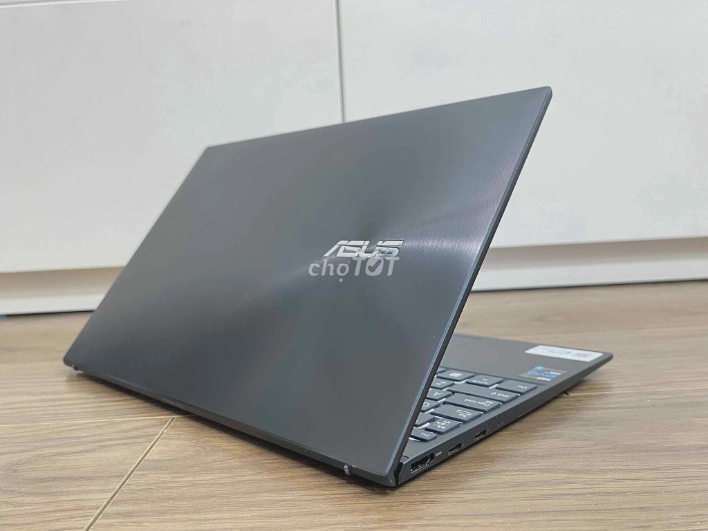 Laptop Asus ZenBook UX425EA