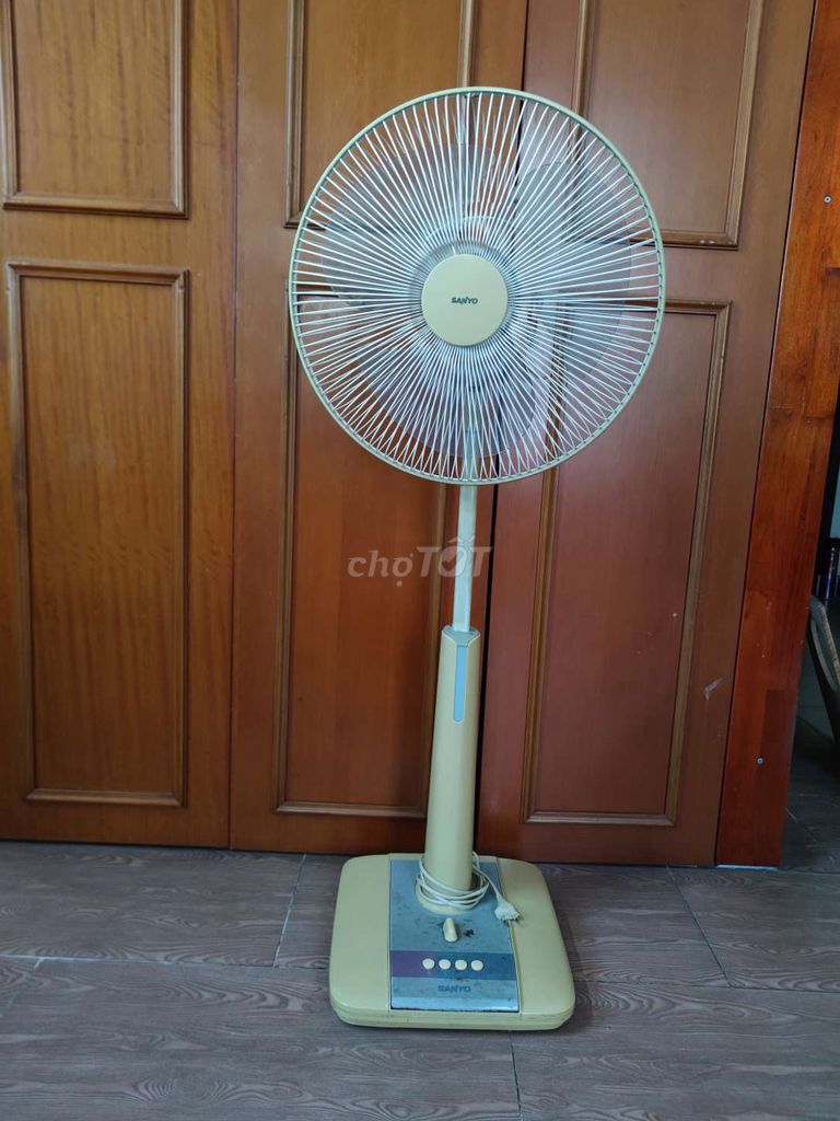 Quạt Sanyo Nhật xuất Châu Âu cánh 40cm .