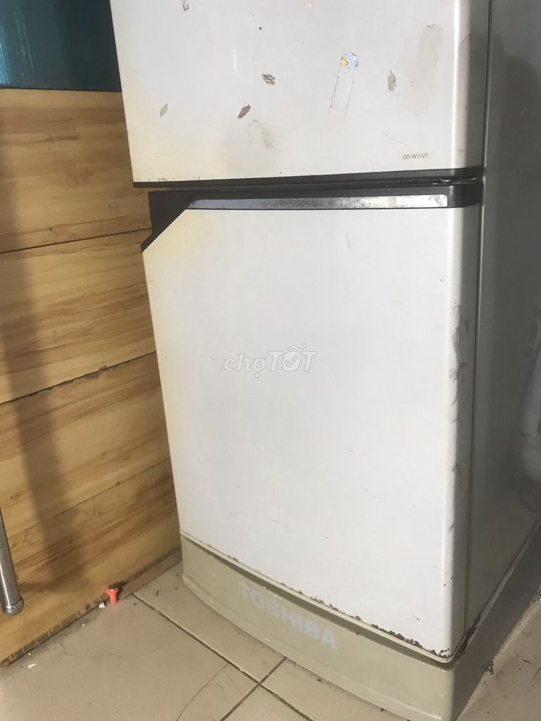Tủ lạnh Toshiba 100L Xám. Mua bán Tủ lạnh tại Quận 3 Tp Hồ Chí Minh được đăng bởi Trần Anh Dũng hình 1