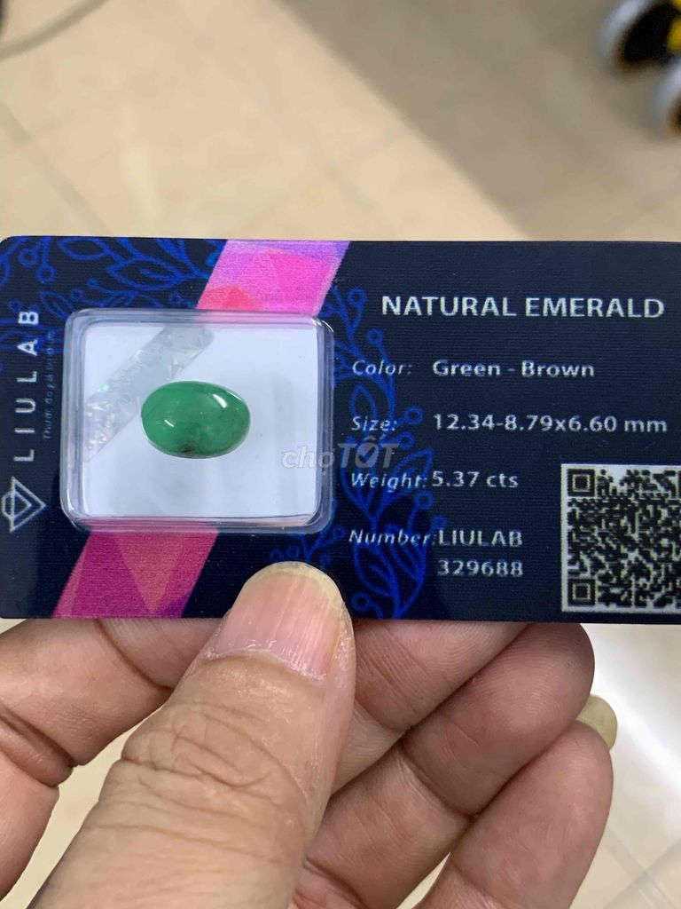 đá EMERALD thiên nhiên