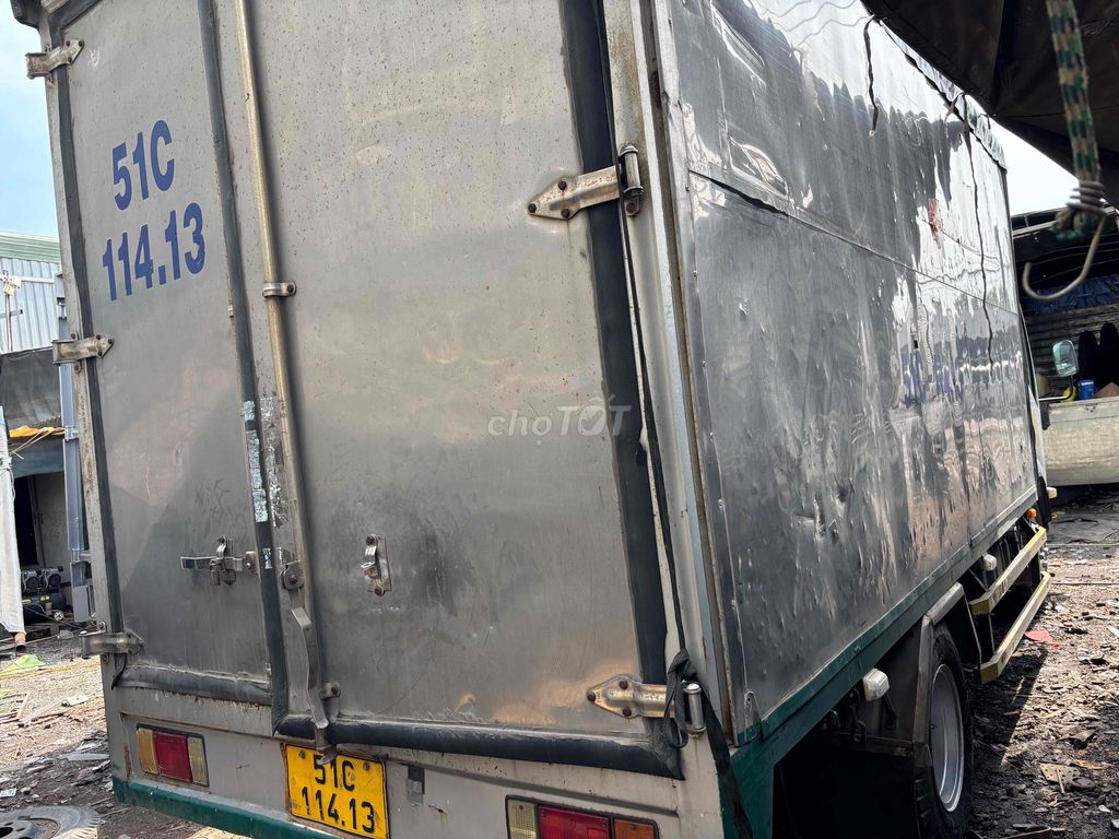 Isuzu 1,4t đời 2011 thùng kín 4,4*1,9*2 m máy lạnh. Mua bán Xe tải, xe ben tại Huyện Bình Chánh Tp Hồ Chí Minh được đăng bởi Vi hình 2