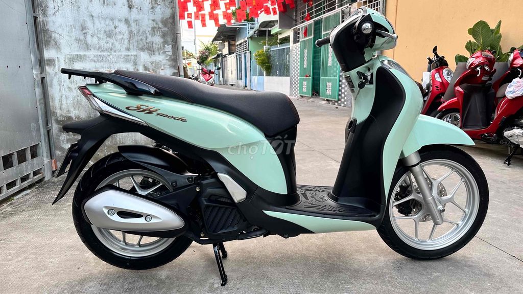 SH Mode 2015 chất xe zin đẹp máy zin êm. Mua bán Xe máy tại Quận Ninh Kiều Cần Thơ được đăng bởi Cửa Hàng Xe Nhật Tài hình 4