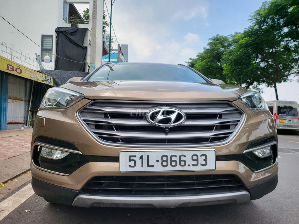 Hyundai Santafe 2017 2.4 AWD Nâu đất. Mua bán Ô tô tại Quận 10 Tp Hồ Chí Minh được đăng bởi Anh Thanh hình 1