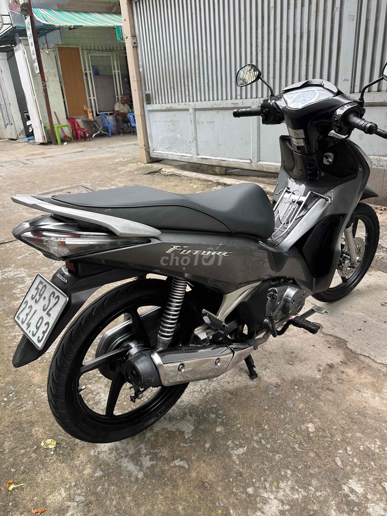 Future Fi 2015 mâm đĩa. Xám ghi. BSTP chính chủ. Mua bán Xe máy tại Quận Bình Thạnh Tp Hồ Chí Minh được đăng bởi Lê Nhân hình 4