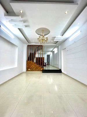 Аренда · 3 комн. · 90 м² · Quận Thanh Khê, ул. Đường Phần Lăng 19