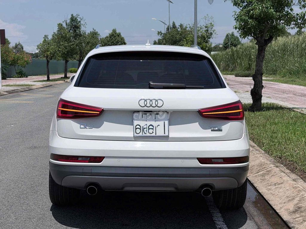 Ауди Q3 2015, 2,0 л, белый, 151 000 км