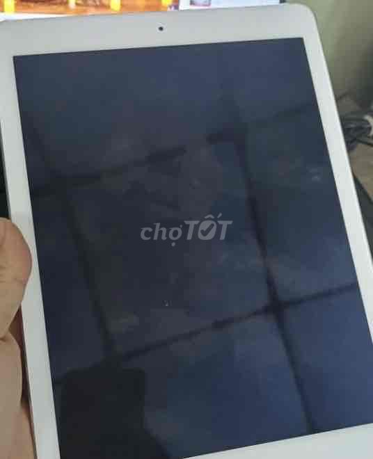Apple iPad Air 32GB Bạc. Mua bán Máy tính bảng tại Thành phố Biên Hòa Đồng Nai được đăng bởi Đỗ Thành Nhân hình 1