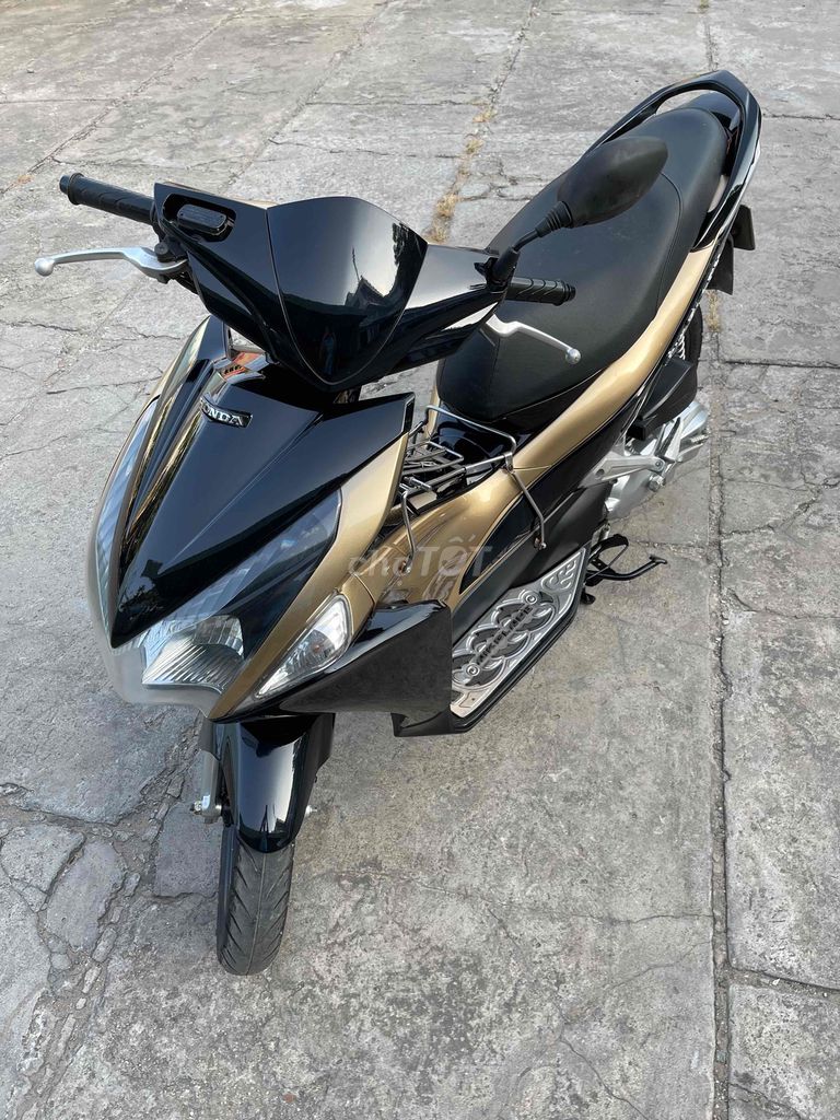 air blade 2012 xe đẹp 99% máy zin cực ngon. Mua bán Xe máy tại Thành phố Mỹ Tho Tiền Giang được đăng bởi Cầm Đồ Xe Máy thanh lý xe các loại hình 4