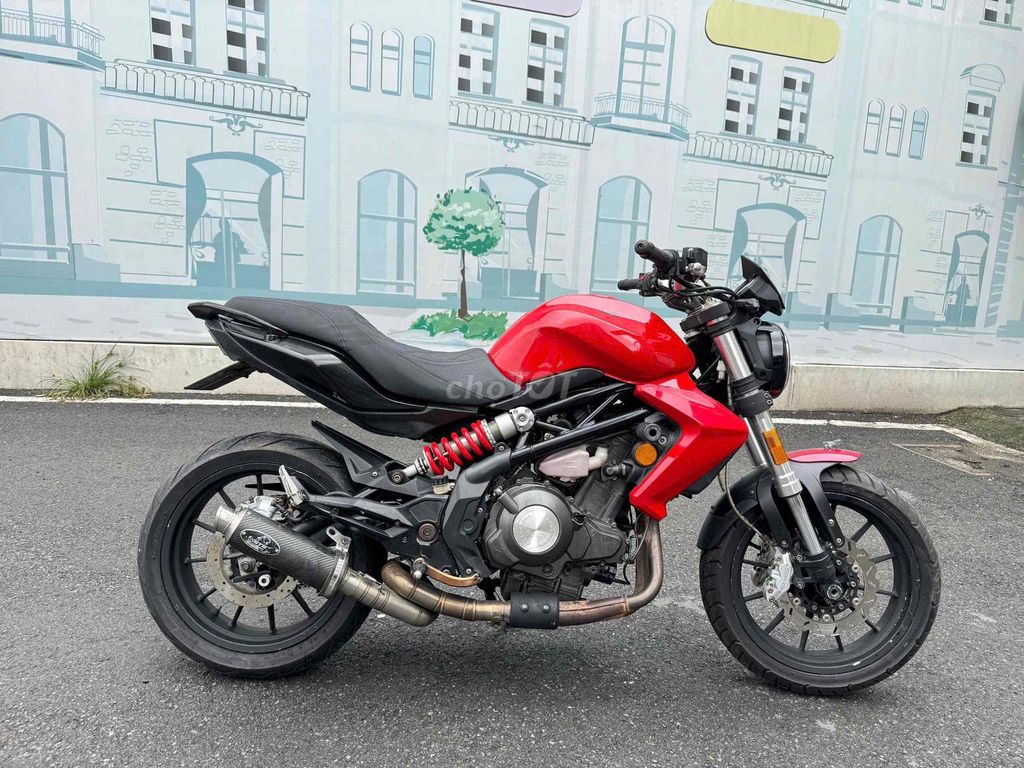 Benelli 302 2015, с документами, городской номер