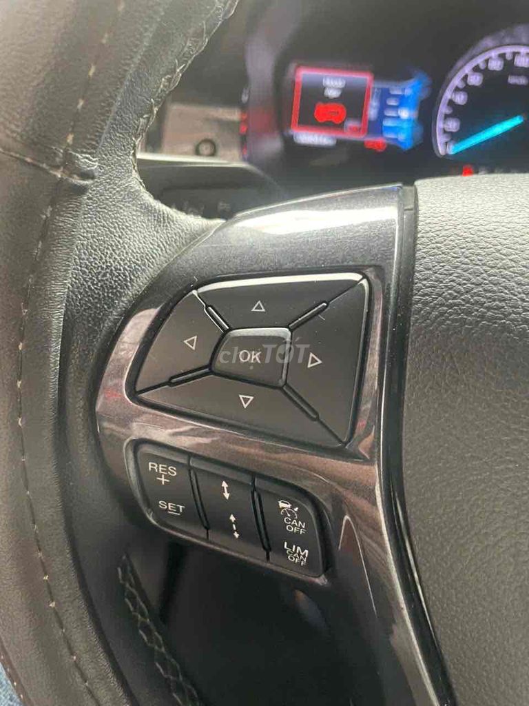 Ford Everest 2018 Titanium 2.0L 4x4 AT - 32000 km. Mua bán Ô tô tại Huyện Hóc Môn Tp Hồ Chí Minh được đăng bởi Song Nhân hình 7
