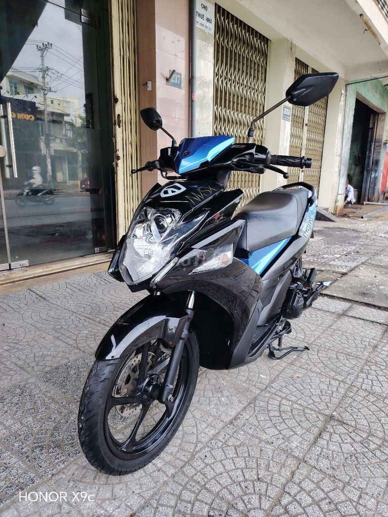 Yamaha Nouvo 6 Fi, черный с синим