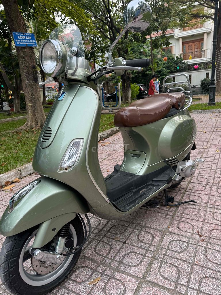 Piaggio Vespa LXV Cổ Điển Xe Đẹp Bs Thành Phố