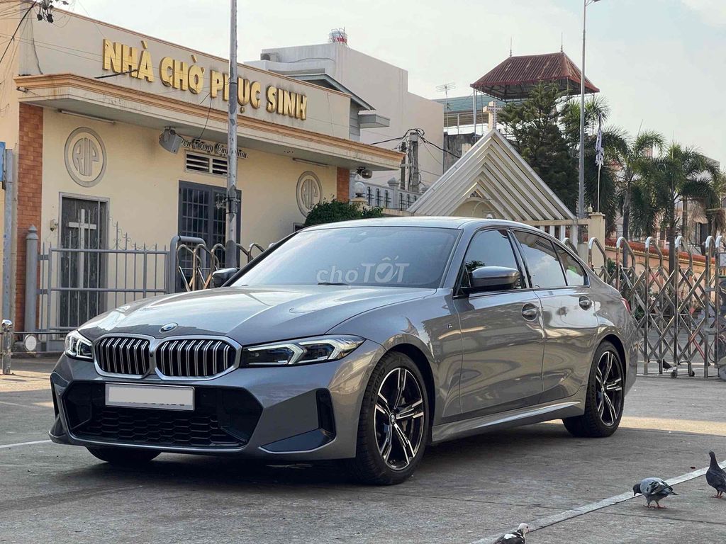 BMW 330i M sport model 2025 lướt chỉ 5.000km